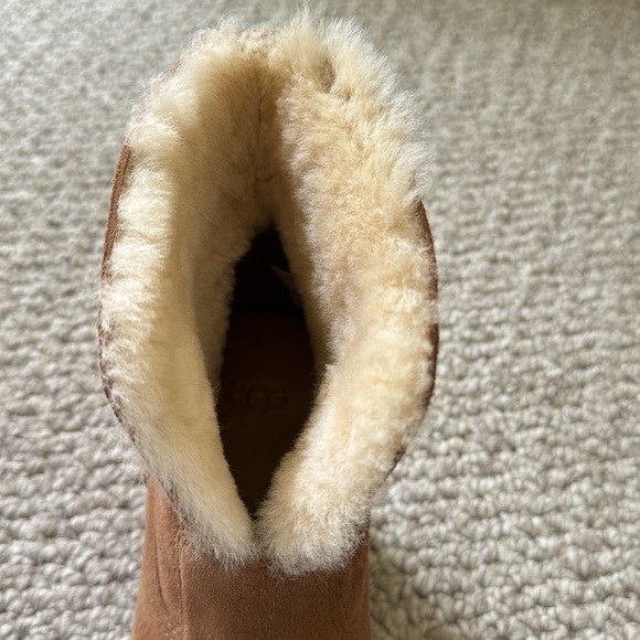 UGG THEBES CHESTNUT SUEDE CLOGS - Picture 5 of 6